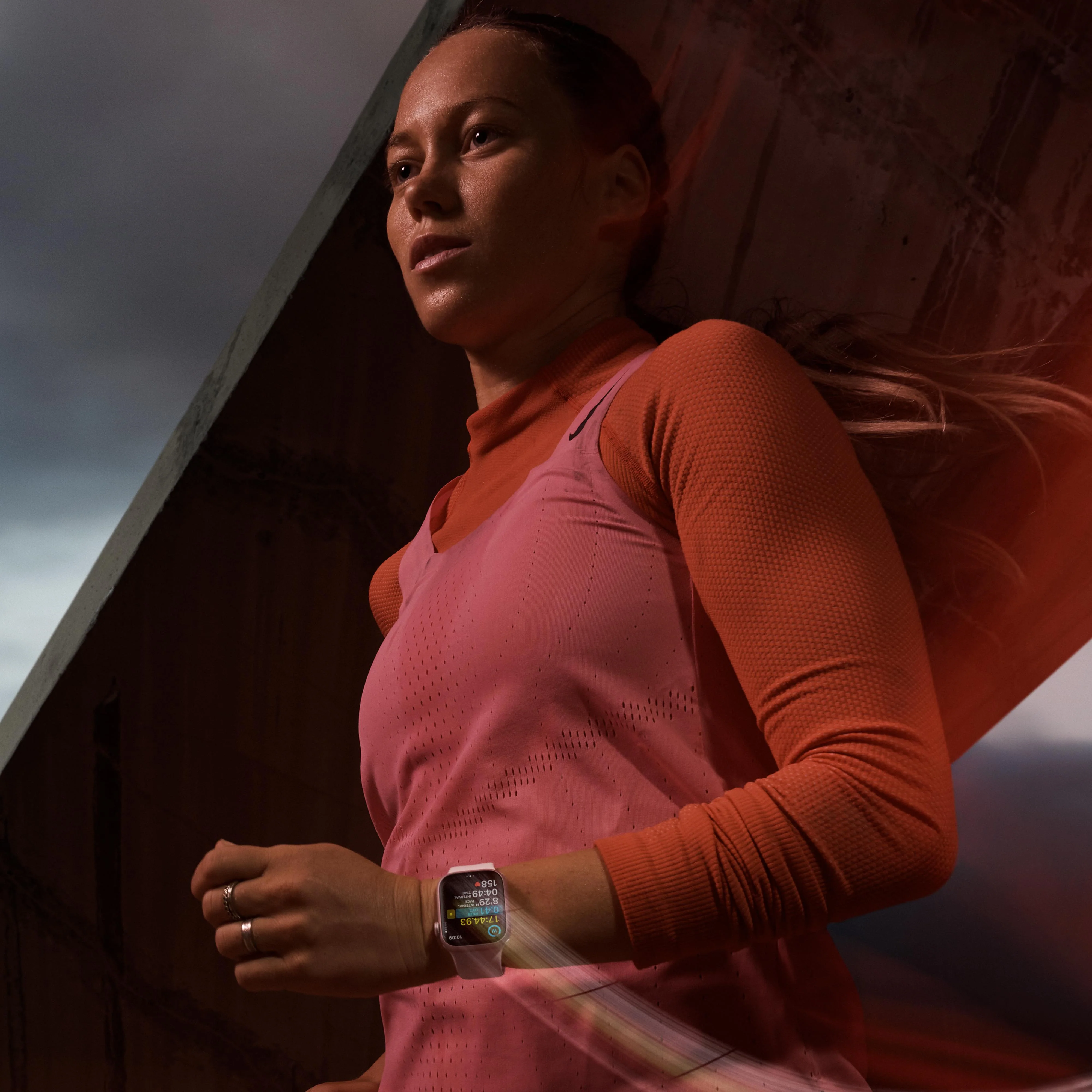 Apple Watch Series 9 GPS + Cellular 41mm Pink Aluminum Case with Light Pink Sport Band - M/L - Image 5